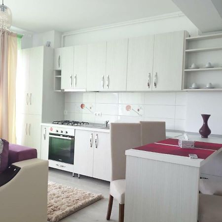 Apartament Coresi Braşov Eksteriør billede