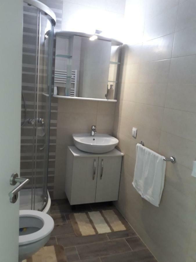 Apartament Coresi Braşov Eksteriør billede