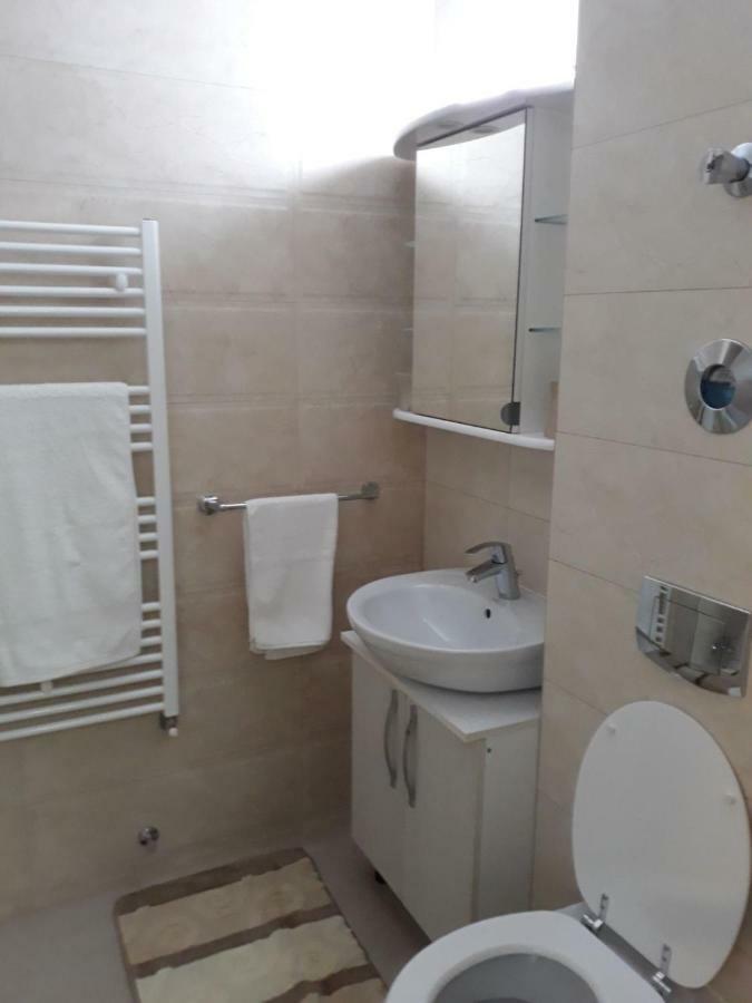 Apartament Coresi Braşov Eksteriør billede
